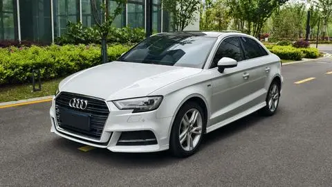 Audi A3 2019 — фото 1