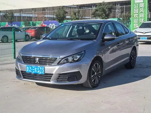 Peugeot 308 2016 — фото 1