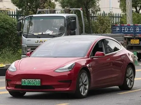 Tesla Model 3 2020