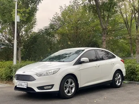 Ford Focus 2015 — фото 1