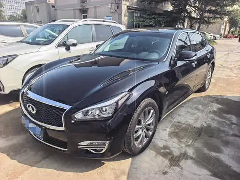 Infiniti Q70 2017