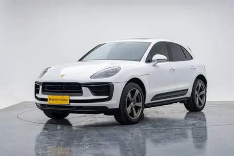 Porsche Macan 2026 — фото 1