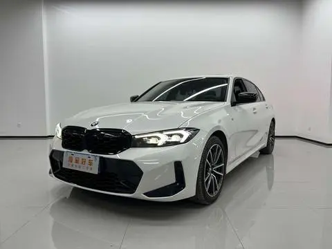 BMW 3 Series 2023 — фото 1