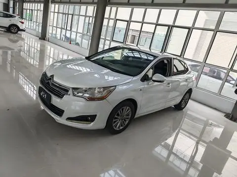 Citroën C4L 2014