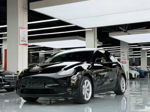 Tesla Model Y 2022 — фото 1