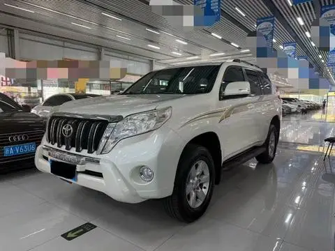 Toyota Prado 2016 — фото 1