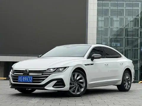Volkswagen CC 2023 — фото 1