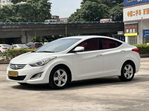 Hyundai Elantra Langdong 2013