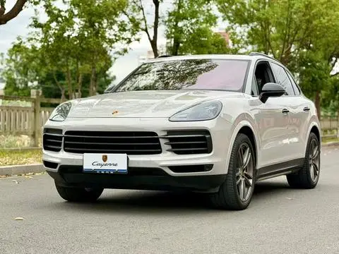 Porsche Cayenne 2022