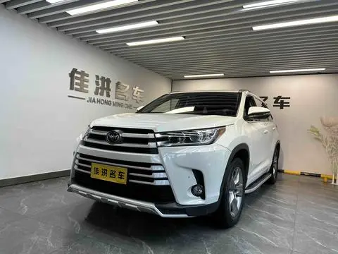 Toyota Highlander 2018 — фото 1
