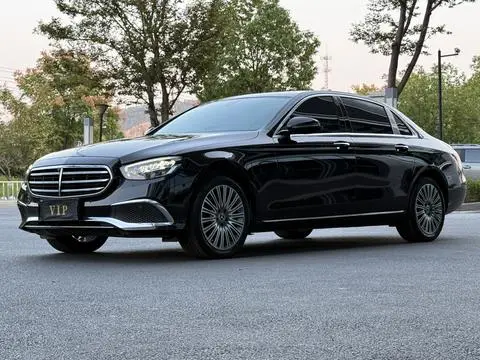 Mercedes-Benz E-Class 2022