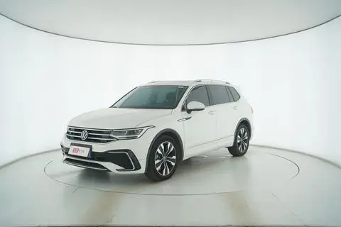 Volkswagen Tiguan L 2022