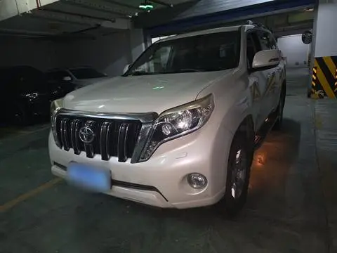 Toyota Prado 2016