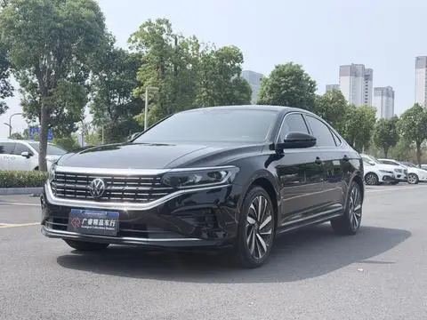 Volkswagen Passat 2022