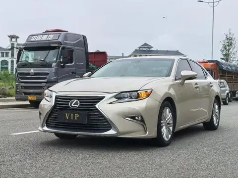 Lexus ES 2015