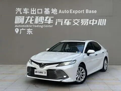 Toyota Camry 2019