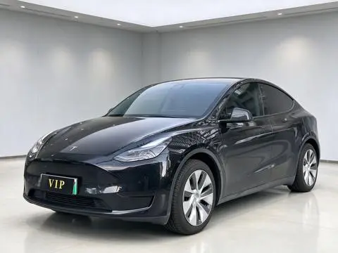 Tesla Model Y 2022 — фото 1