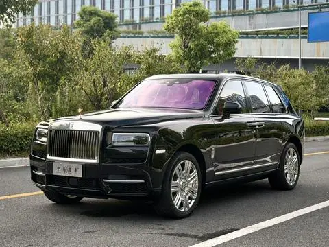 Rolls Royce Cullinan 2024