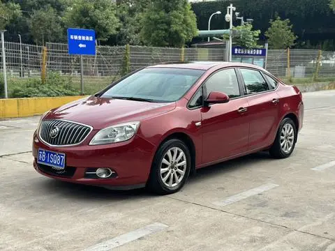 Buick Excelle GT 2010 — фото 1