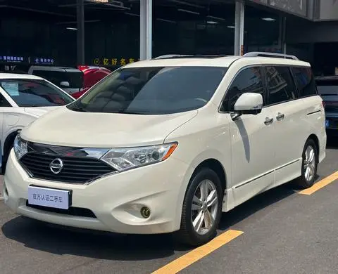 Nissan 贵士 2015