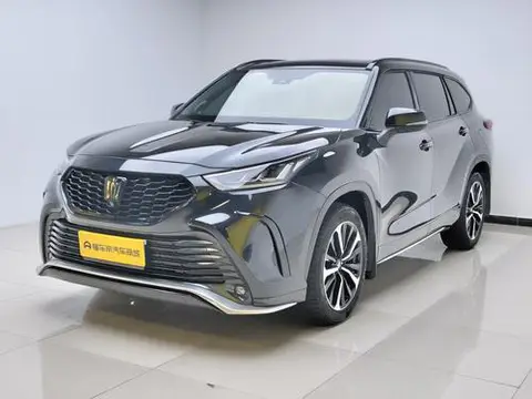 Toyota Crown Kluger 2022