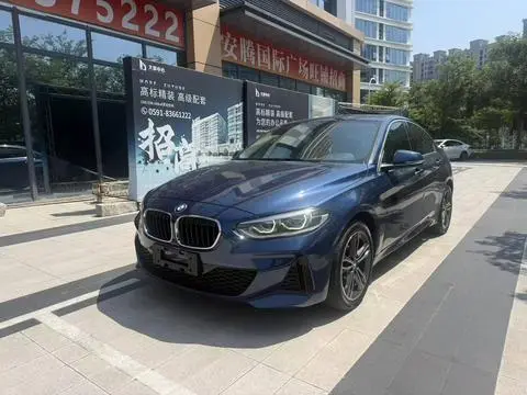 BMW 1 Series 2021 — фото 1