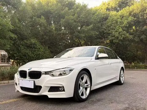 BMW 3 Series 2018 — фото 1