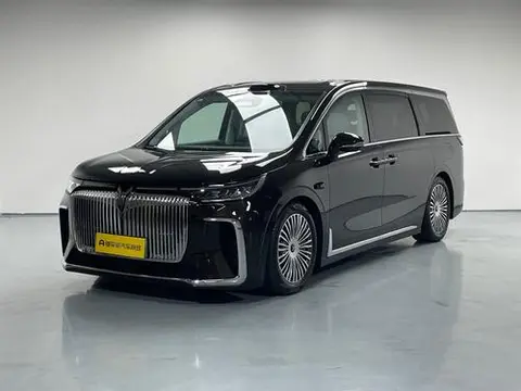 Voyah 梦想家 PHEV 2025