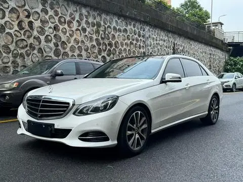 Mercedes-Benz E-Class 2014 — фото 1