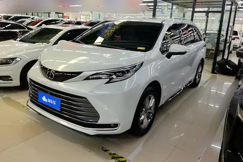 Toyota 赛那 2024