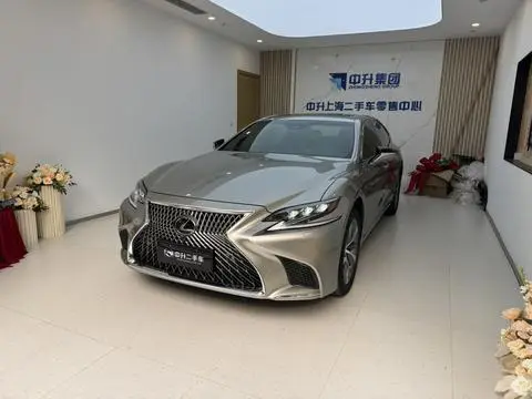 Lexus LS 2018