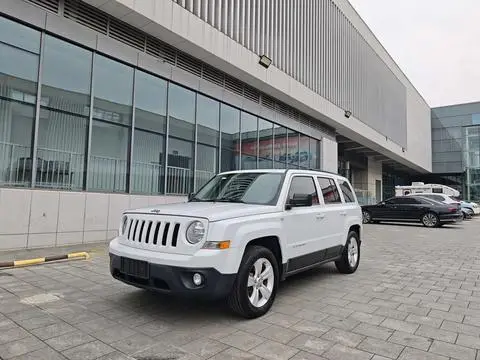 Jeep 自由客 2014