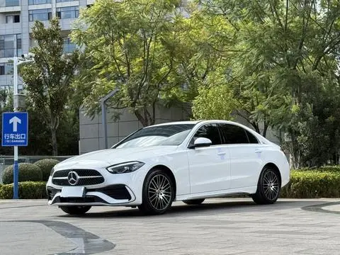 Mercedes-Benz C-Class 2024