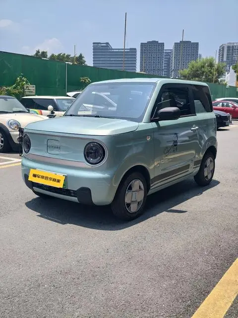 Geely 熊猫 2023 — фото 1
