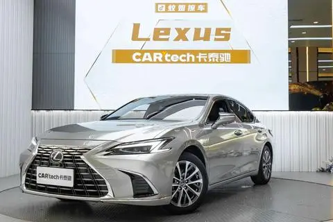 Lexus ES 2025