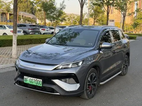 BYD 宋Pro DM 2025 — фото 1
