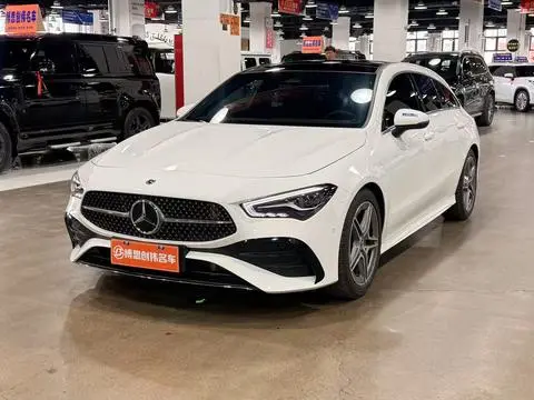 Mercedes-Benz CLA 2025 — фото 1
