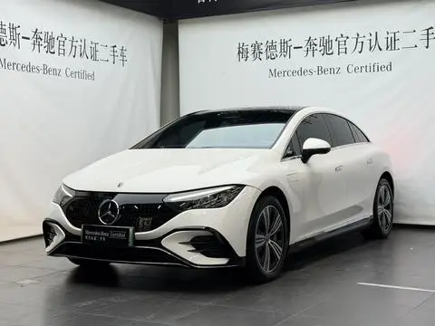 Mercedes-Benz EQE 2025