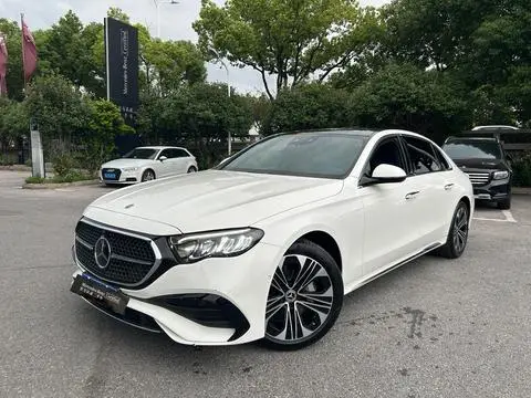 Mercedes-Benz E-Class 2024