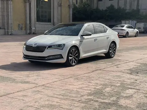 Skoda Superb 2023