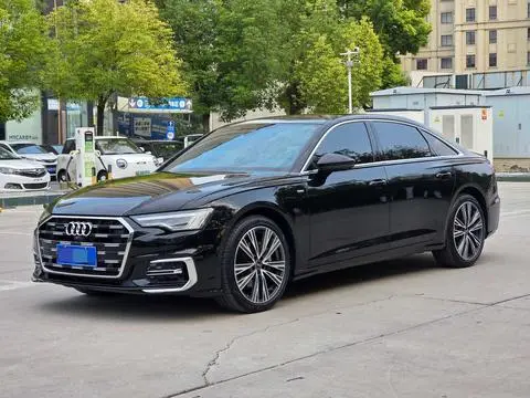 Audi A6L 2022 — фото 1