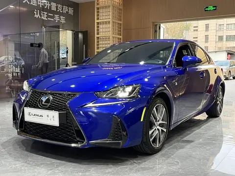 Lexus IS 2017