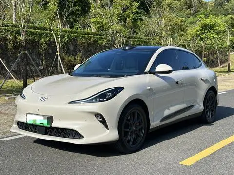 IM Motors 智己LS6 2025