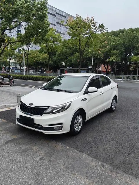 Kia K2 2015