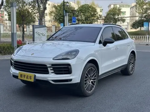 Porsche Cayenne 2023