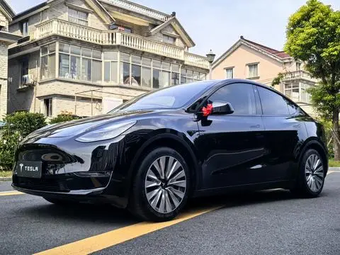 Tesla Model Y 2021 — фото 1
