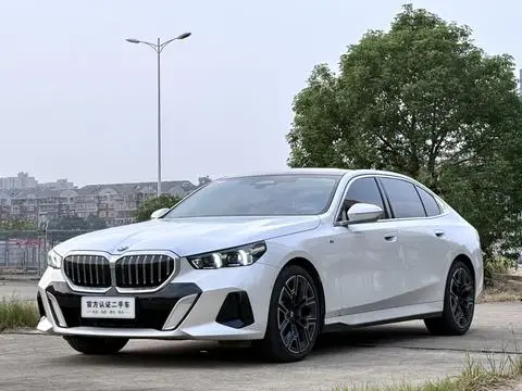 BMW 5 Series 2024