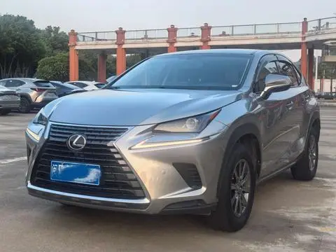 Lexus NX 2017 — фото 1