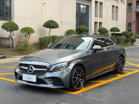 Mercedes-Benz C-Class 2019