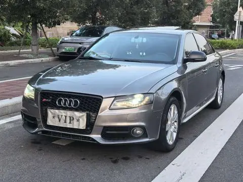 Audi A4L 2011